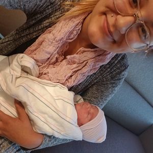 Meet your Posher, Haily